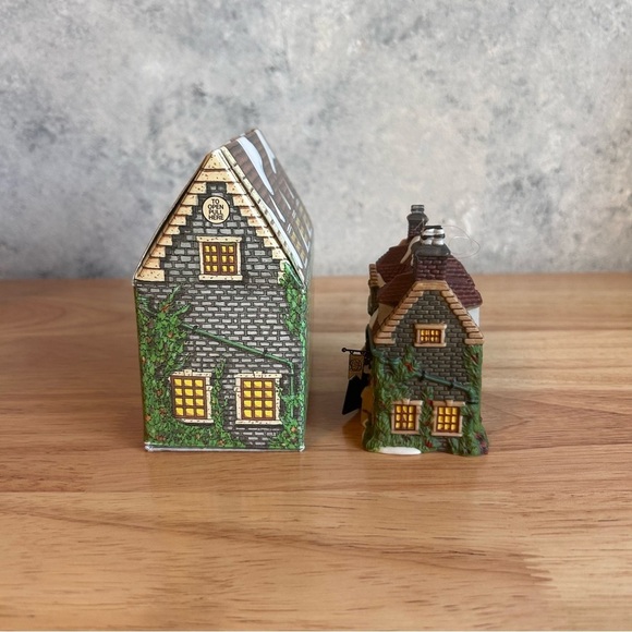 Department 56 Charles Dickens Dedlock Arms 1994 Collectors Edition Ornament New - Picture 4 of 8